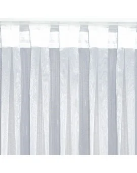 Detailansicht des weißen Caravan-Stores ANNA mit angenähtem Flachfaltenband und eingenähten Taschen für Gardinenröllchen; transparenter Echter Voile in Nahaufnahme.