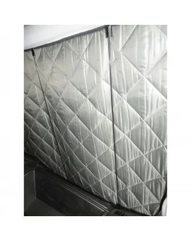 Isotherm DeLuxe 7-lagig Abdeckung für Front -und Seitenscheiben Detailansicht im Fahrzeug