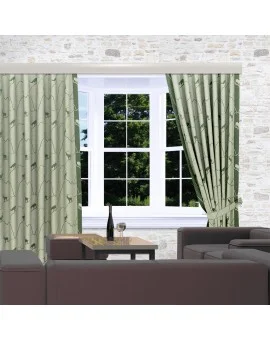Landhaus-Reihbandschals Breno mit Steinbock grün am Fenster