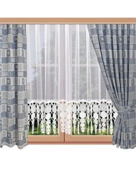 Landhaus-Reihbandschals Marie mit Rose blau am Fenster