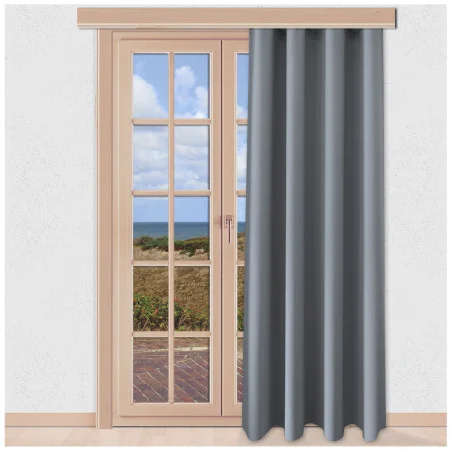 Verdunklungs-Vorhang Mattis Grau mit Reihband Sunout Fertiggardine an einem bodentiefen Fenster