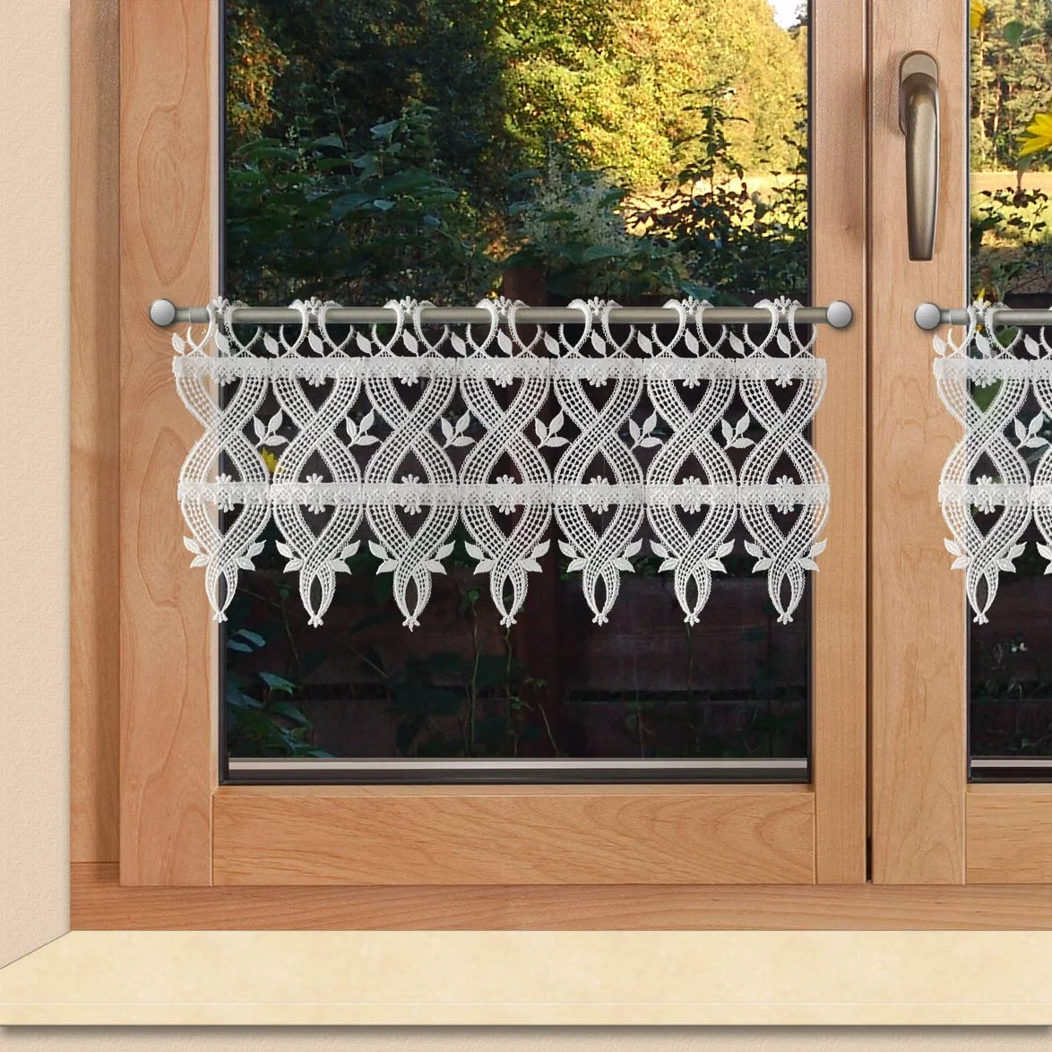 Spitzengardine Rebecca aus Plauener Luftspitze